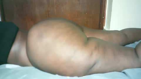 thickybabe_05 online show from 01-28-25, 12:00