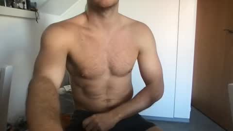 thierrinho8148 online show from 01-01-25, 01:27