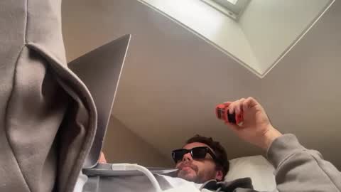 Thinking About This New Girl online show from 03-06-25, 02:29