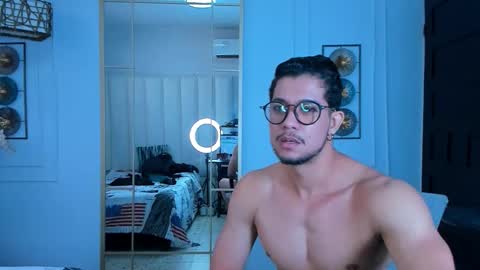 Snapshot of thirstmen_ chatting on 10-10-25, 01:43 MICHAEL AND CRISS online show from 10-10-25, 01:43