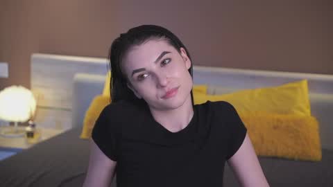 Lilly online show from 04-19-26, 02:49