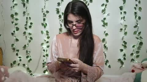 thistlefernsby online show from 07-23-26, 01:58