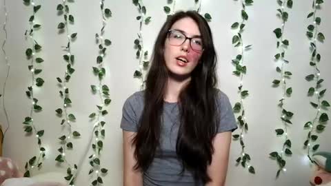 thistlefernsby online show from 08-07-26, 02:24