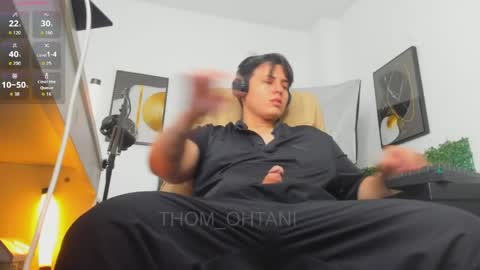 Snapshot of thom_ohtani chatting on 05-12-26, 05:54 thom_ohtani online show from 05-12-26, 05:54