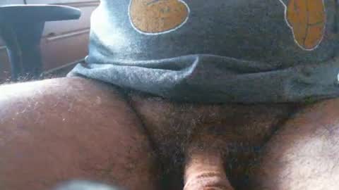 thomas0032 online show from 11-17-25, 07:19