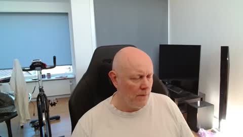 thomas315627 online show from 05-25-26, 06:19