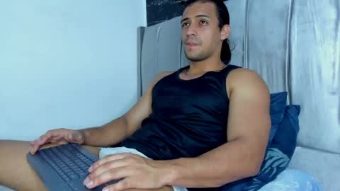 Snapshot of thomas777__ chatting on 05-24-26, 04:56 Thomas online show from 05-24-26, 04:56