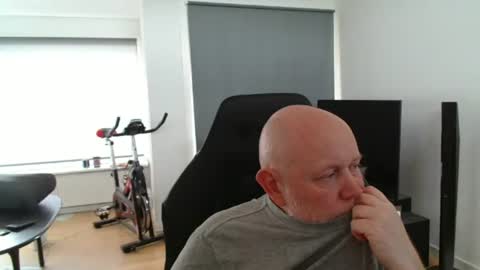thomas806035 online show from 07-02-26, 04:57