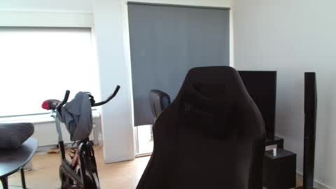 thomas806035 online show from 07-14-26, 12:11