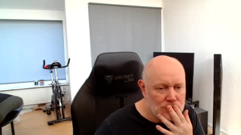 thomas806035 online show from 08-03-26, 06:56