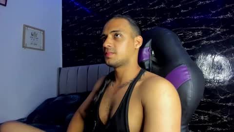 Snapshot of thomas__wayne chatting on 02-28-26, 12:00 Thomas online show from 02-28-26, 12:00