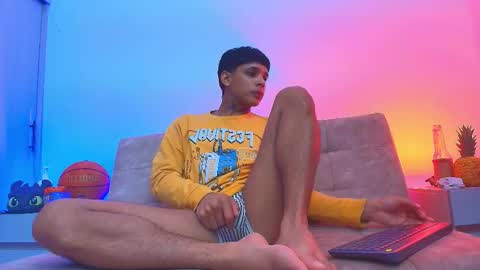 Snapshot of thomas_elg chatting on 11-20-25, 01:50 THOMAS JOHANN online show from 11-20-25, 01:50