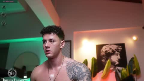 Snapshot of thomas_falcon1 chatting on 03-06-25, 06:08 Thomas Falcon online show from 03-06-25, 06:08