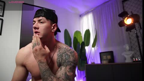 Thomas Falcon online show from 02-13-26, 10:17