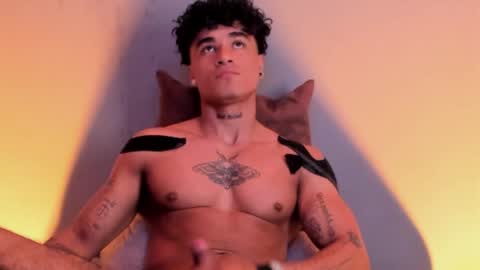 Snapshot of thomas_fit1 chatting on 12-30-24, 09:29 Thomas 3 JUST STAY AND BE MY LAST LOVE online show from 12-30-24, 09:29