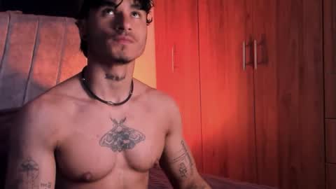 Snapshot of thomas_fit1 chatting on 09-21-25, 02:02 Thomas 3 JUST STAY AND BE MY LAST LOVE online show from 09-21-25, 02:02