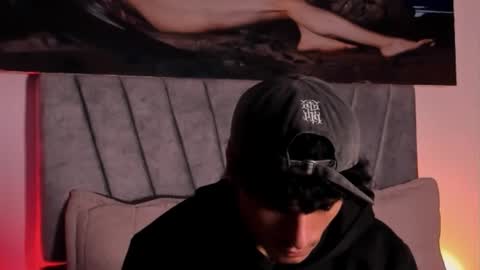 Snapshot of thomas_fit1 chatting on 11-04-25, 02:21 Thomas 3 JUST STAY AND BE MY LAST LOVE online show from 11-04-25, 02:21