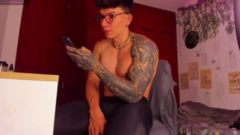 Thomas Grey online show from 01-30-25, 07:39