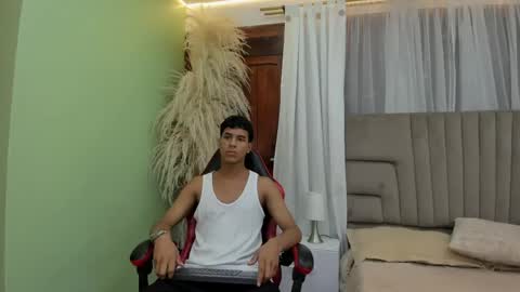 Snapshot of thomas_valkov chatting on 04-18-26, 11:25 Thomas Valkov online show from 04-18-26, 11:25