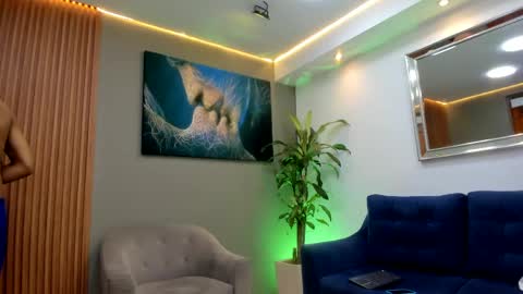 Snapshot of thomas_valkov chatting on 04-24-26, 11:56 Thomas Valkov online show from 04-24-26, 11:56