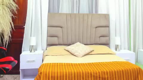 Snapshot of thomas_valkov chatting on 05-04-26, 10:22 Thomas Valkov online show from 05-04-26, 10:22