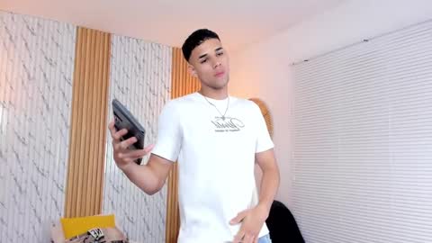 Thomas online show from 02-12-25, 07:56