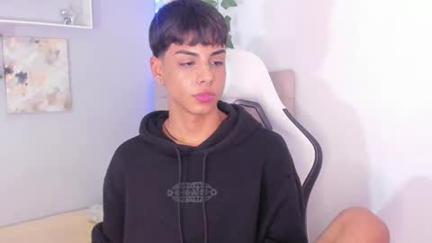 Thomas online show from 09-11-25, 04:34