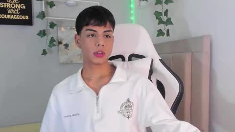 Thomas online show from 09-12-25, 07:52