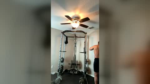 Snapshot of thomasgwhitecft chatting on 07-04-26, 04:24 FatherTime online show from 07-04-26, 04:24