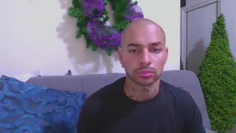 thomas  smith online show from 02-12-25, 07:13