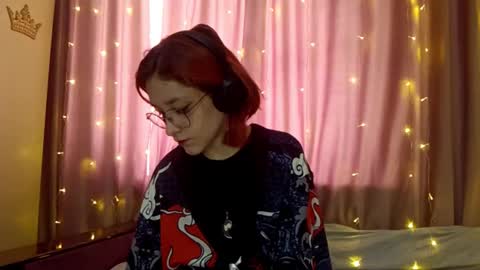 Lina online show from 12-20-25, 10:44