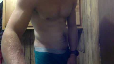 Snapshot of thompson475 chatting on 01-22-25, 05:06 Toned Guy 4 Thrills online show from 01-22-25, 05:06