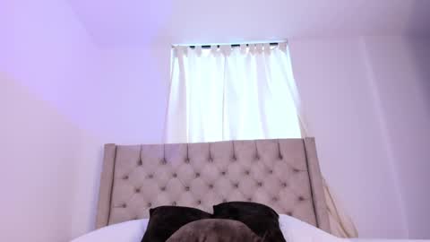 Snapshot of thomythompson chatting on 02-03-25, 12:47 Thomy T online show from 02-03-25, 12:47