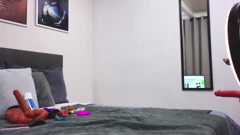 Thor Dosson online show from 12-16-24, 03:19