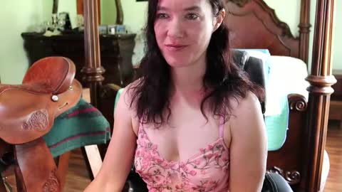 ThornburyRose online show from 05-13-26, 04:37