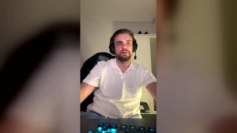 thorodinson03 online show from 03-04-26, 11:22