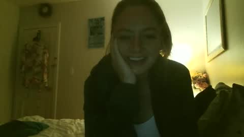 throatbabi34 online show from 09-23-25, 04:04