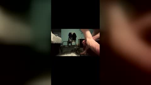 Solo throbber online show from 11-30-25, 08:18