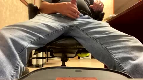 Snapshot of throbbing_jim chatting on 11-15-25, 02:46 Jim online show from 11-15-25, 02:46