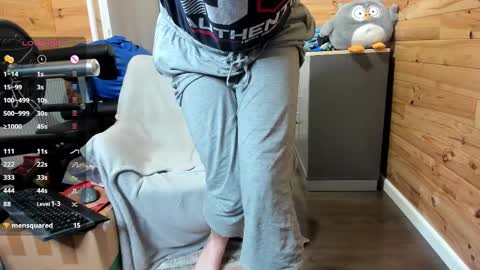 Snapshot of thyleo chatting on 03-11-26, 07:31 bigsshark online show from 03-11-26, 07:31