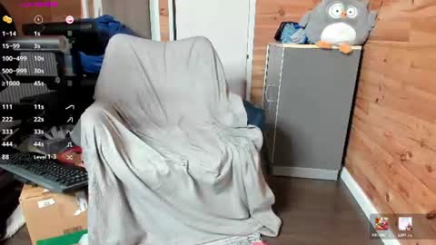 Snapshot of thyleo chatting on 06-16-26, 09:39 bigsshark online show from 06-16-26, 09:39
