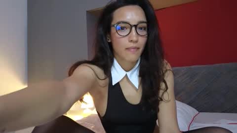 tia_j online show from 03-21-26, 08:23