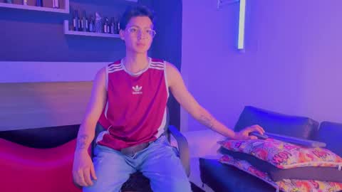   online show from 05-01-26, 05:01