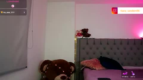 Snapshot of tiana_sanders chatting on 10-28-25, 02:37 TATIANA online show from 10-28-25, 02:37