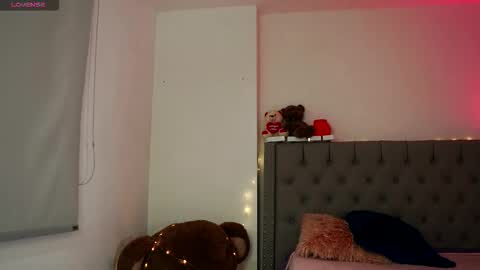 Snapshot of tiana_sanders chatting on 11-18-25, 02:06 TATIANA online show from 11-18-25, 02:06