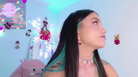 Snapshot of tianale chatting on 11-20-25, 12:33 Tiana Le online show from 11-20-25, 12:33