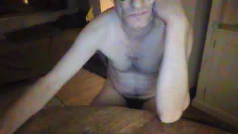 Snapshot of tiddles12345 chatting on 10-25-25, 08:47 tiddles12345 online show from 10-25-25, 08:47