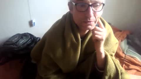 tiddles12345 online show from 05-05-26, 08:33