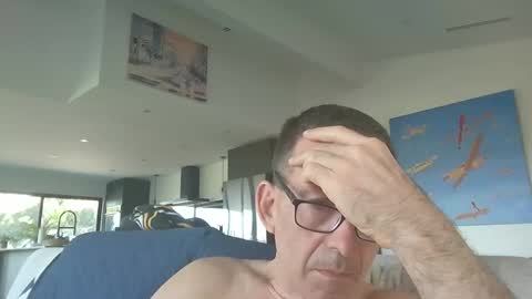 JustMe online show from 02-22-25, 04:40