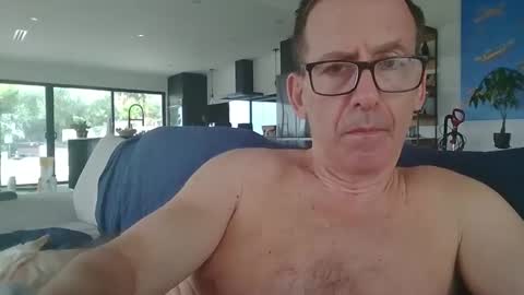 JustMe online show from 03-01-25, 06:11